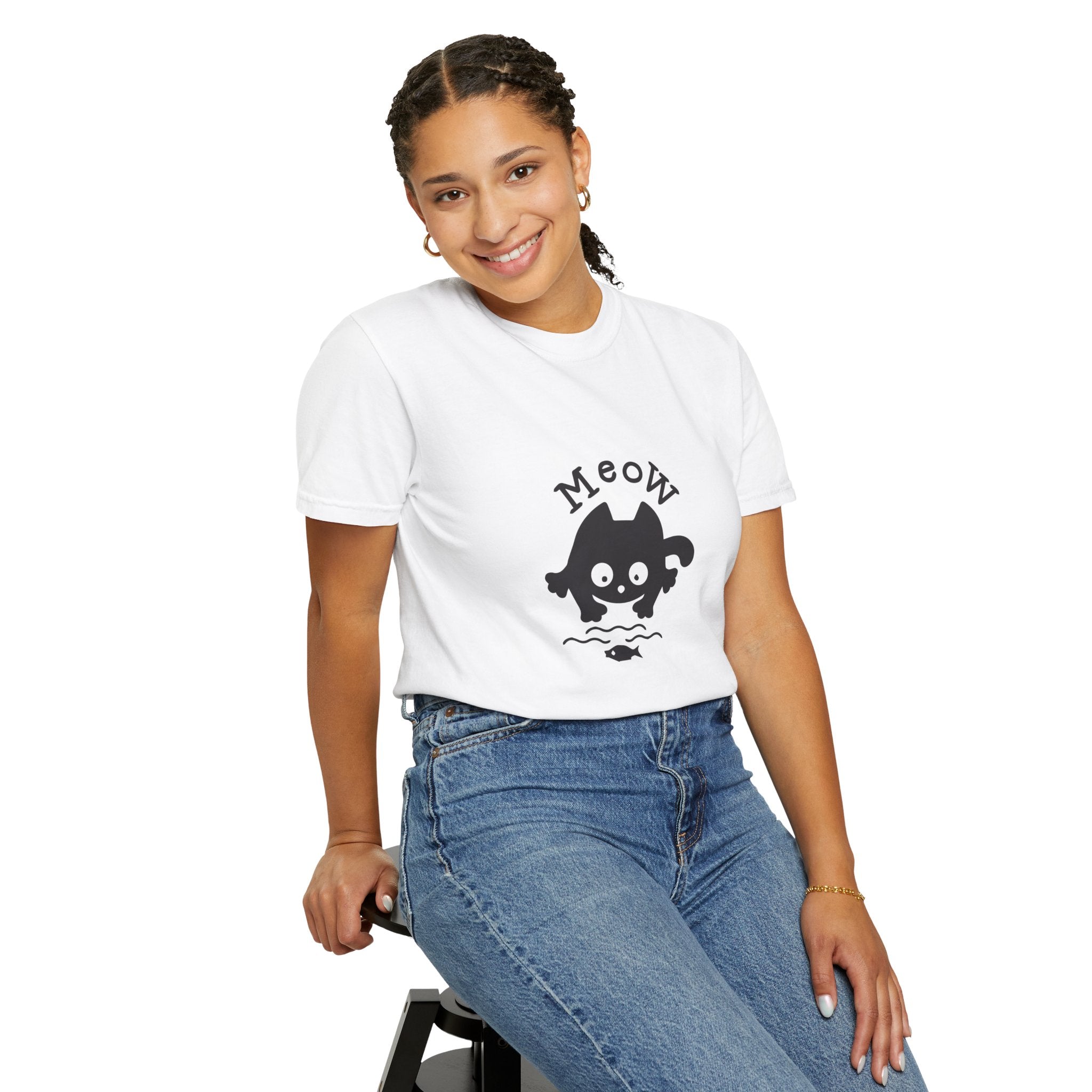 Meow Retro Cat Tee — Playful "Meow" Graphic T-Shirt